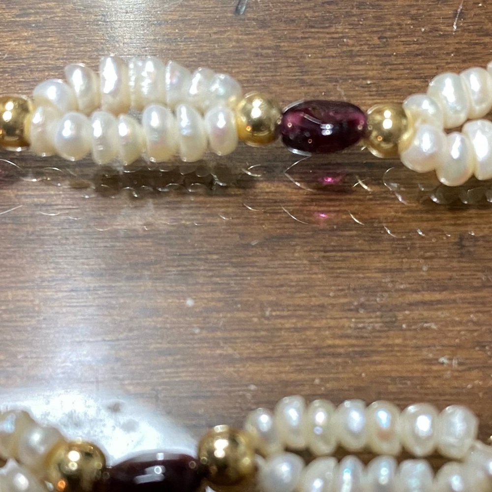 Pearl necklace (seed pearls)
